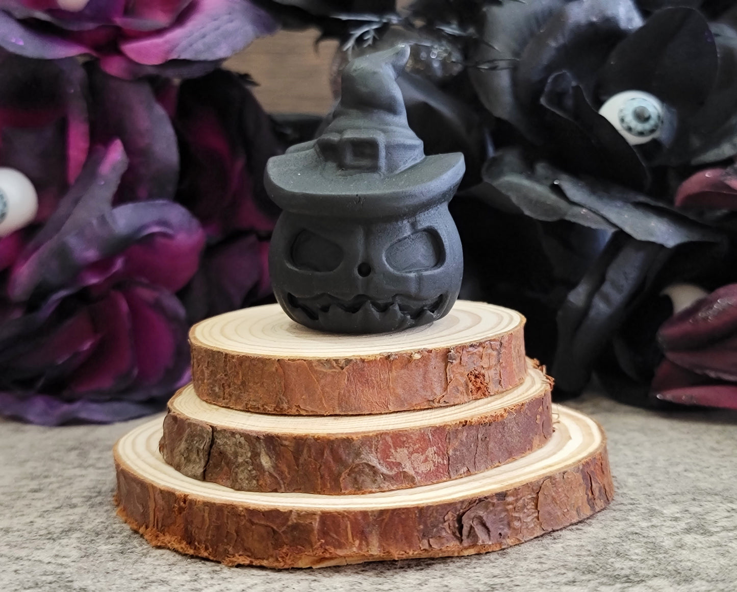 Black Obsidian Pumpkin With Sorcerer, Witch Hat Carving