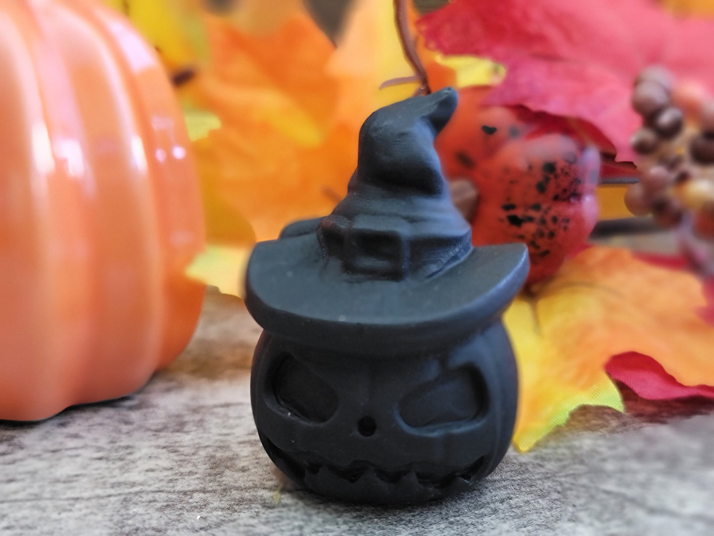 Black Obsidian Pumpkin With Sorcerer, Witch Hat Carving