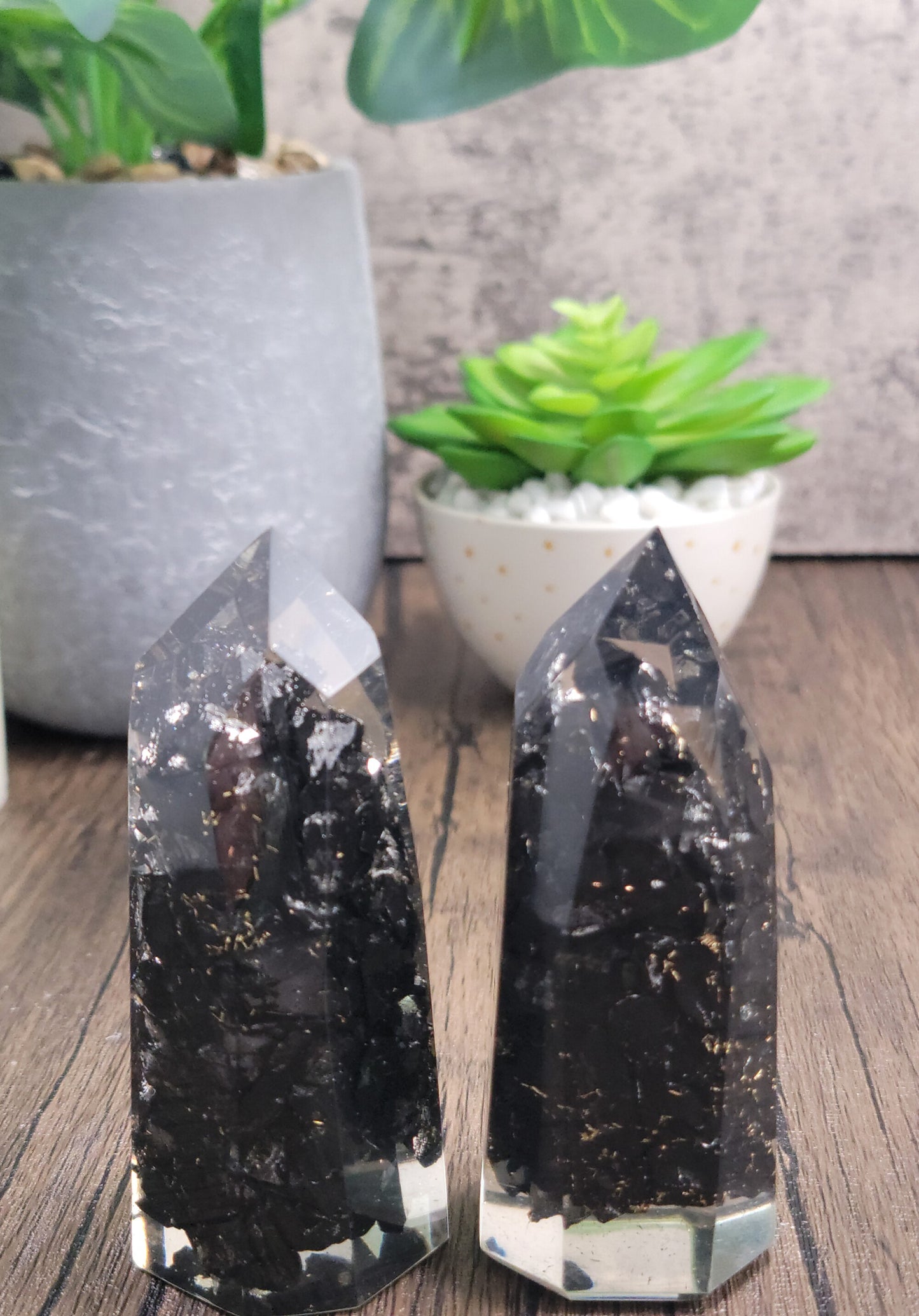 Shungite Orgone Resin Standing Point Tower with Copper, EMF